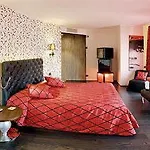 מלון Palace Moderno 4*