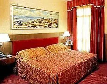 Отель Palace Moderno 4*