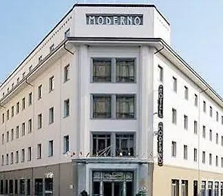 Palace Moderno 포르데노네