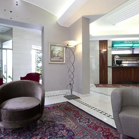מלון Palace Moderno פורדנונה