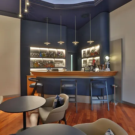 Palace Moderno 4* פורדנונה