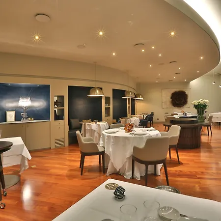 מלון Palace Moderno 4*
