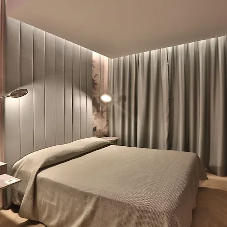 호텔 Palace Moderno 4*