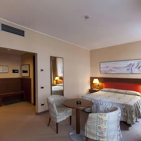 Palace Moderno 4*