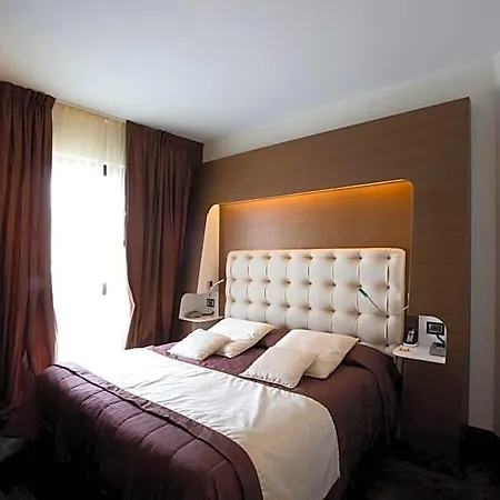 Palace Moderno فندق 4*