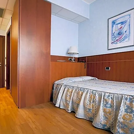 Palace Moderno فندق