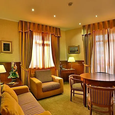 Palace Moderno فندق