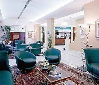 Palace Moderno פורדנונה