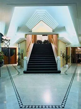 מלון Palace Moderno 4*
