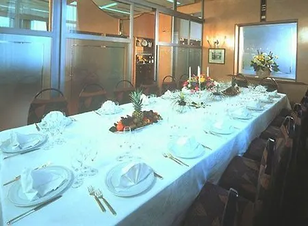 Palace Moderno 4* פורדנונה