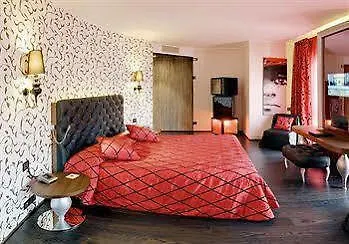 מלון Palace Moderno 4*